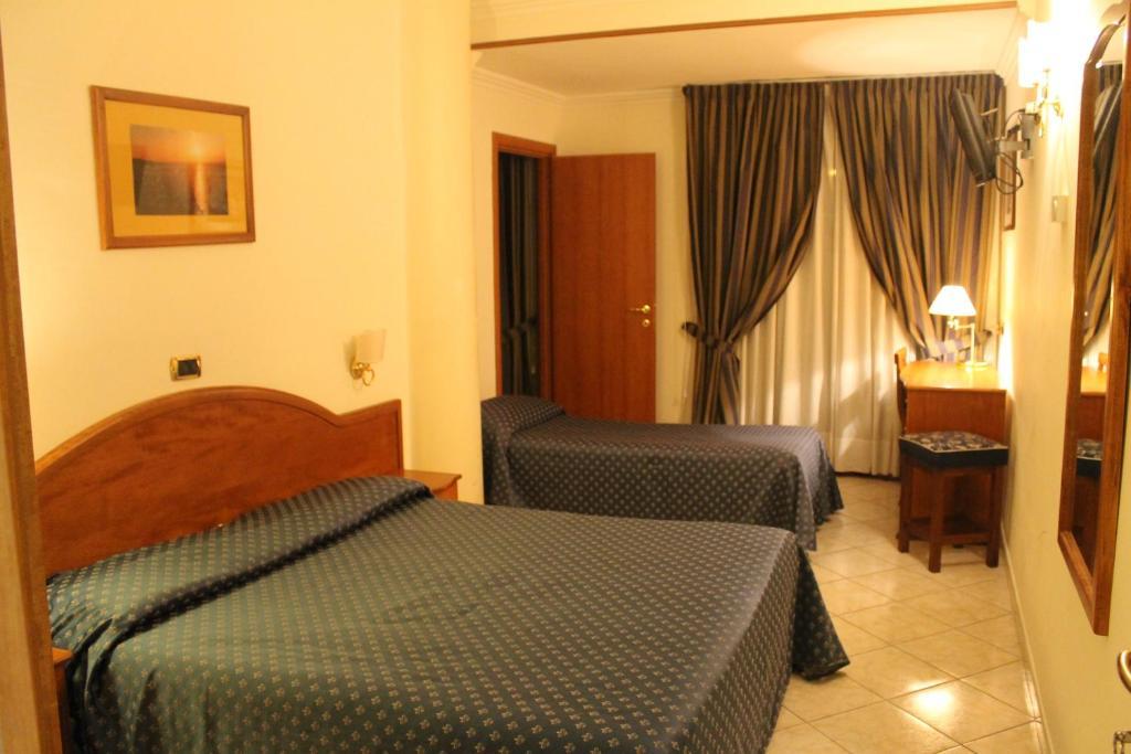 Hr Hotel & Spa Piano di Sorrento Quarto foto