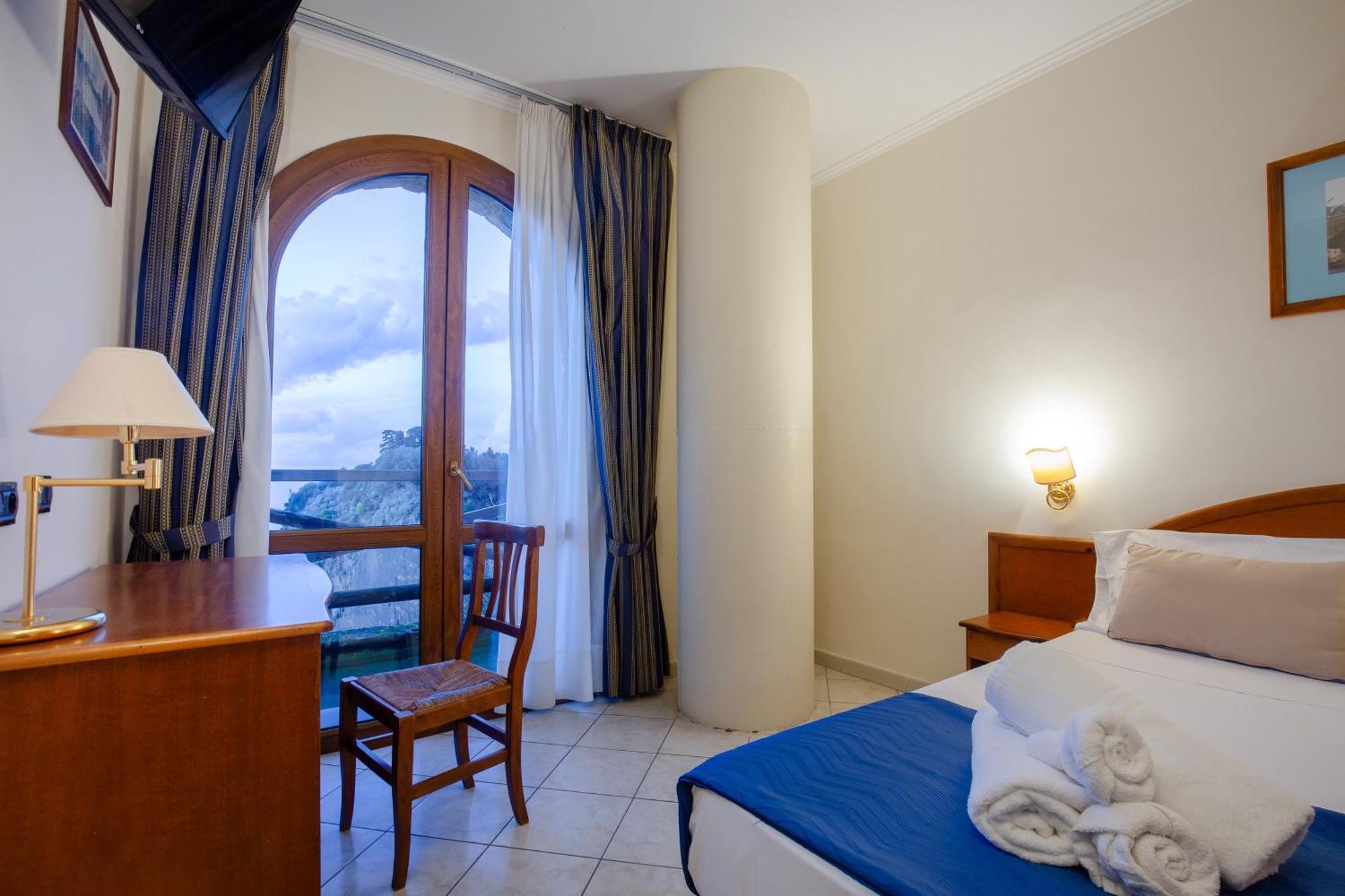 Hr Hotel & Spa Piano di Sorrento Exterior foto