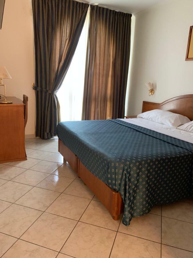 Hr Hotel & Spa Piano di Sorrento Exterior foto
